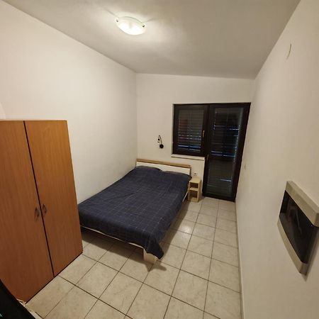 Apartman Maja วีร์ ภายนอก รูปภาพ